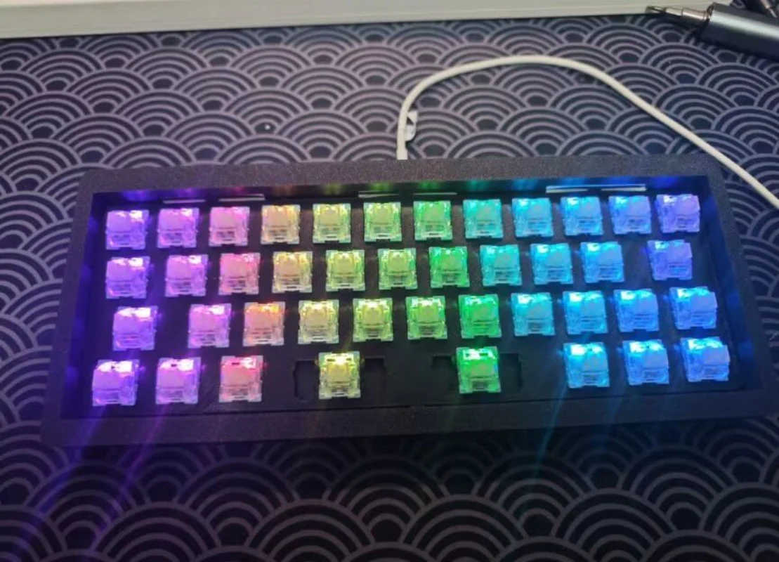 40% Plank Mini Keyboard Kit Wi - огляд і ціна Pc Gaming X3D